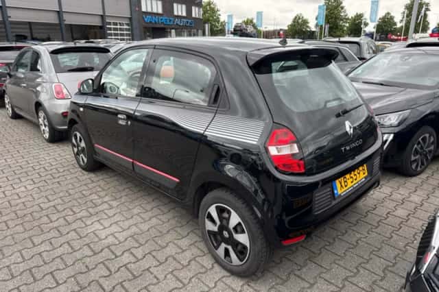 Renault Twingo (2018) thumbnail 2