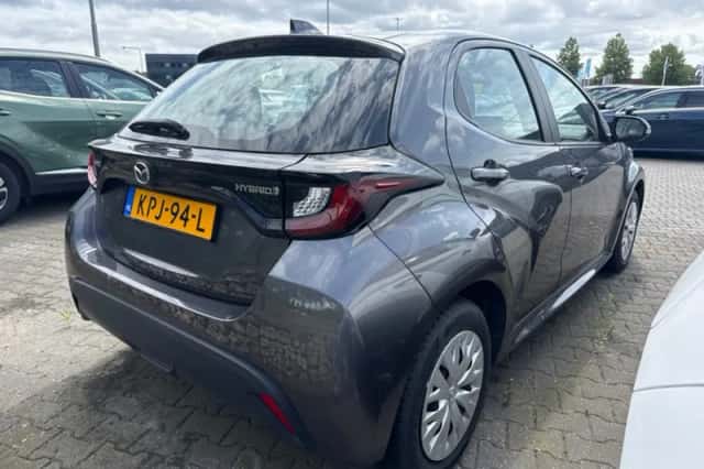 Mazda 2 (2024) thumbnail 2