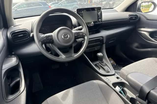 Mazda 2 (2024) thumbnail 3