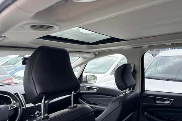 Ford Galaxy (2018) thumbnail 4