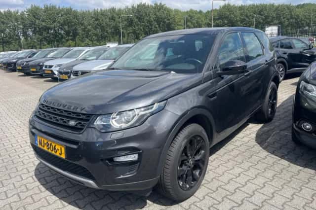 Land Rover Discovery Sport (2017) thumbnail 1