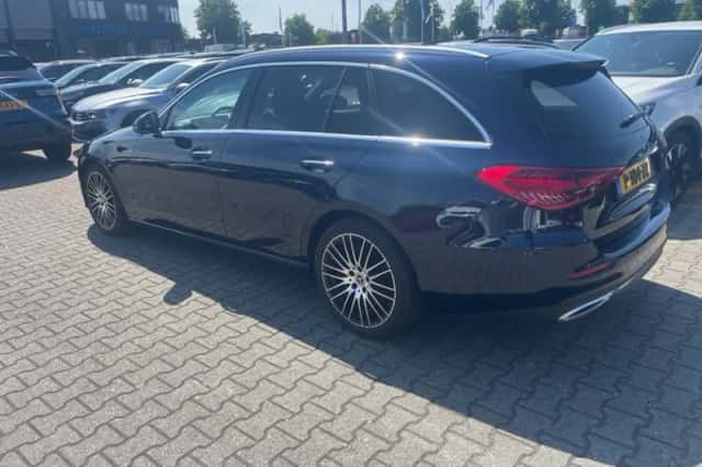 Mercedes-Benz C-Klasse (2022) thumbnail 2