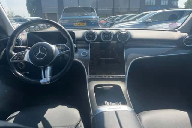 Mercedes-Benz C-Klasse (2022) thumbnail 3