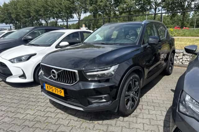 Volvo XC40 (2021) thumbnail 1