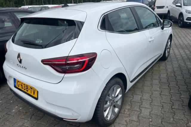 Renault Clio (2019) thumbnail 2