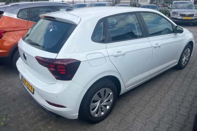 Volkswagen Polo (2024) thumbnail 2