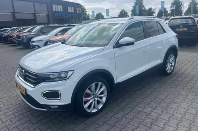Volkswagen T-Roc (2020) thumbnail 1