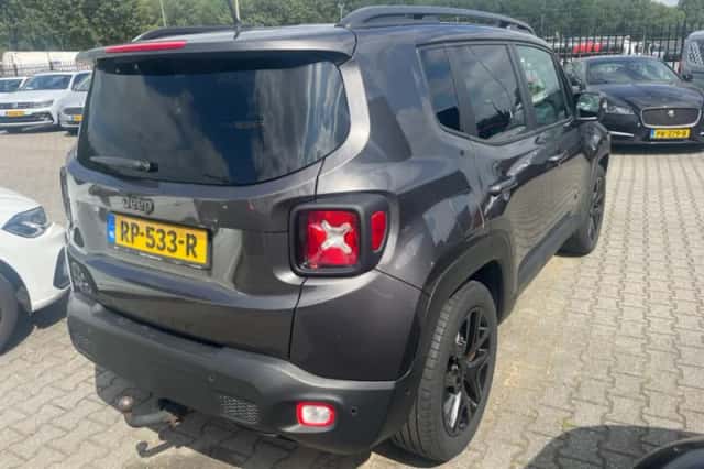 Jeep Renegade (2018) thumbnail 2