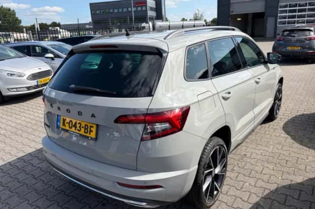 Škoda Karoq (2020) thumbnail 2