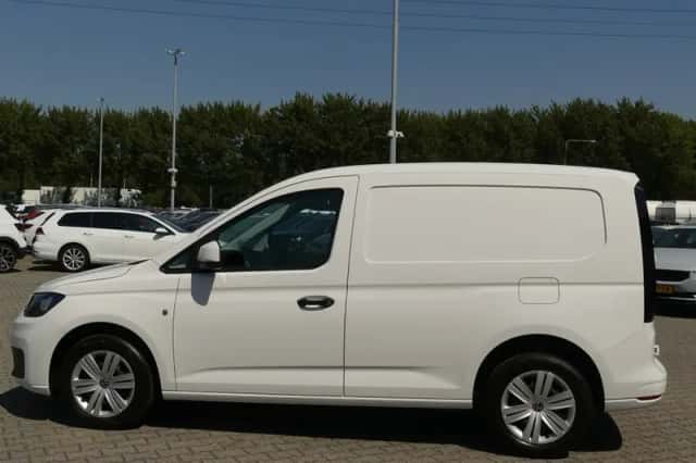 Volkswagen Caddy (2022) thumbnail 3