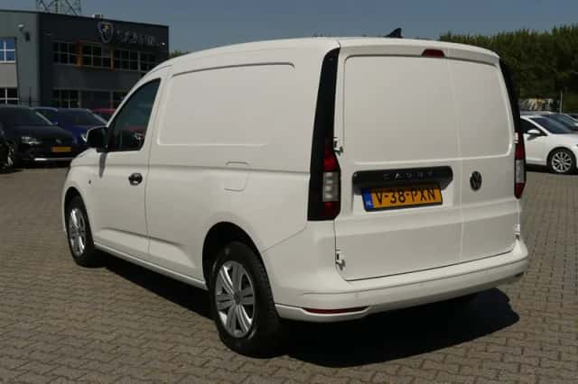 Volkswagen Caddy (2022) thumbnail 4