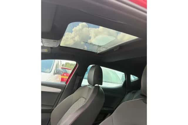 SEAT Leon (2021) thumbnail 4