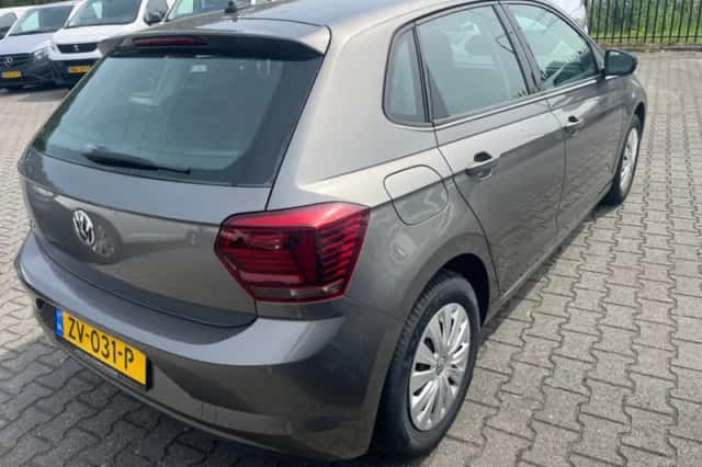 Volkswagen Polo (2019) thumbnail 2