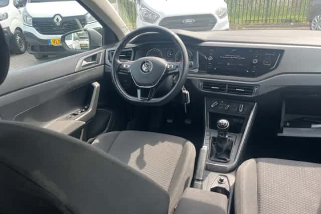 Volkswagen Polo (2019) thumbnail 3