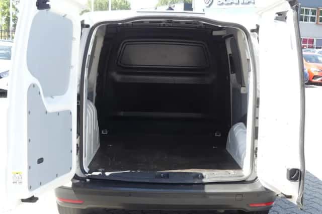 Volkswagen Caddy (2022) thumbnail 5