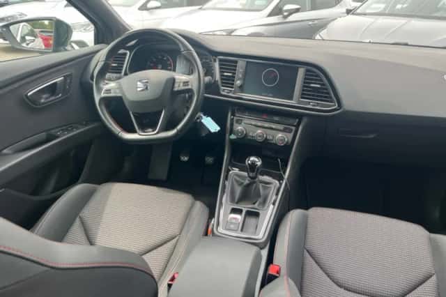 SEAT Leon (2019) thumbnail 3