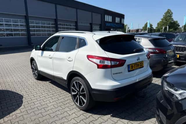 Nissan Qashqai (2014) thumbnail 2