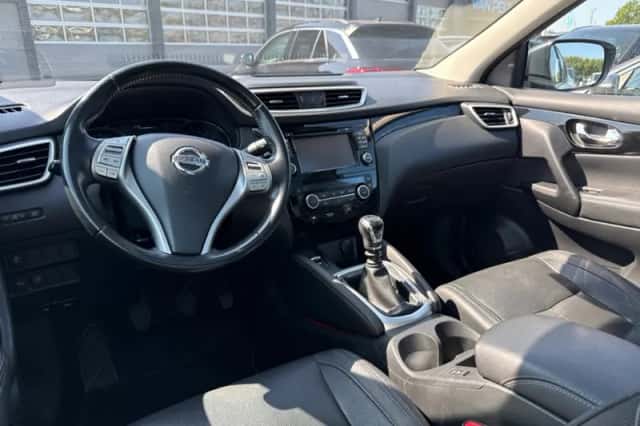Nissan Qashqai (2014) thumbnail 3