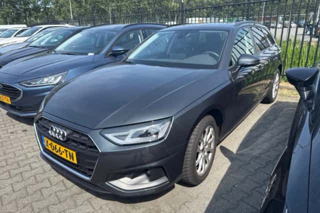 Audi A4 (2021) thumbnail 1