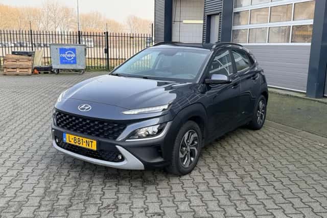 Hyundai Kona (2021) thumbnail 1