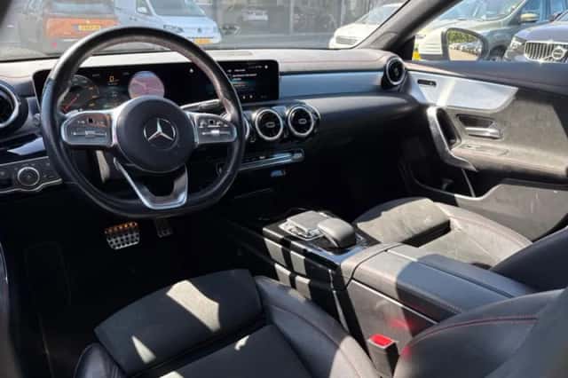 Mercedes-Benz CLA-Klasse (2020) thumbnail 3