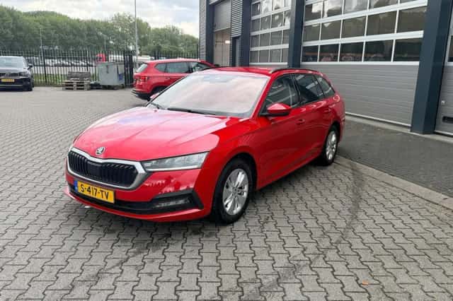 Škoda Octavia (2023) thumbnail 1