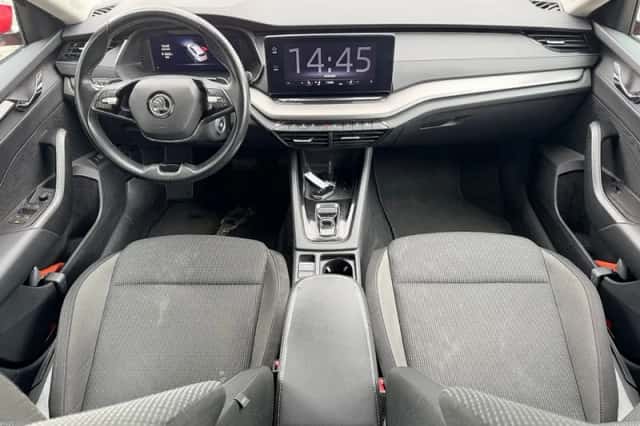 Škoda Octavia (2023) thumbnail 5
