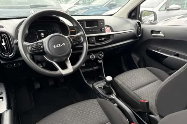 Kia Picanto (2022) thumbnail 3