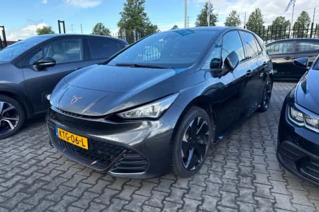CUPRA Born (2024) thumbnail 1