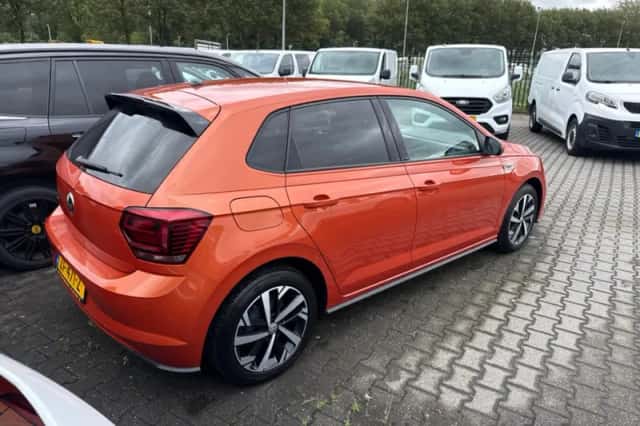 Volkswagen Polo (2019) thumbnail 2