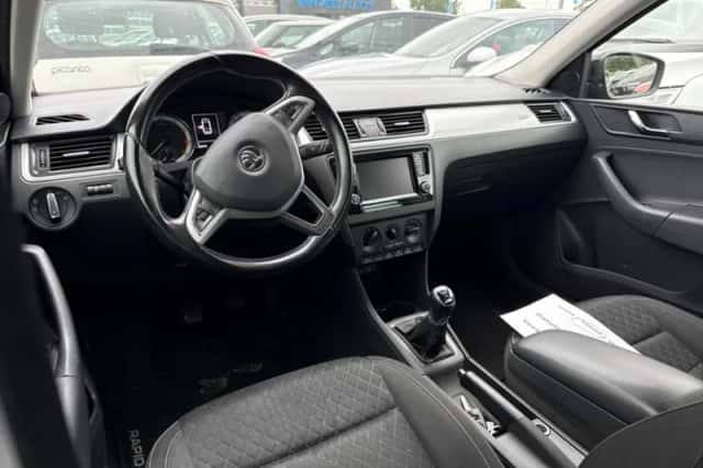 Škoda Rapid (2016) thumbnail 3