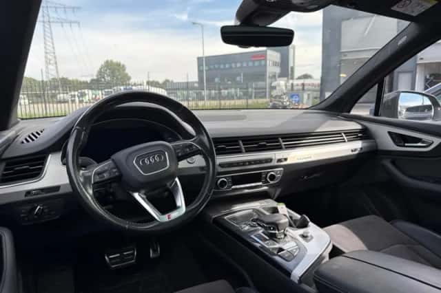 Audi Q7 (2015) thumbnail 3