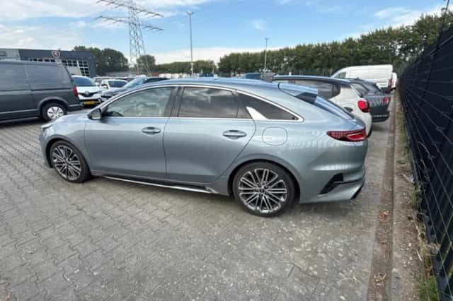 Kia Pro Cee'd (2020) thumbnail 2