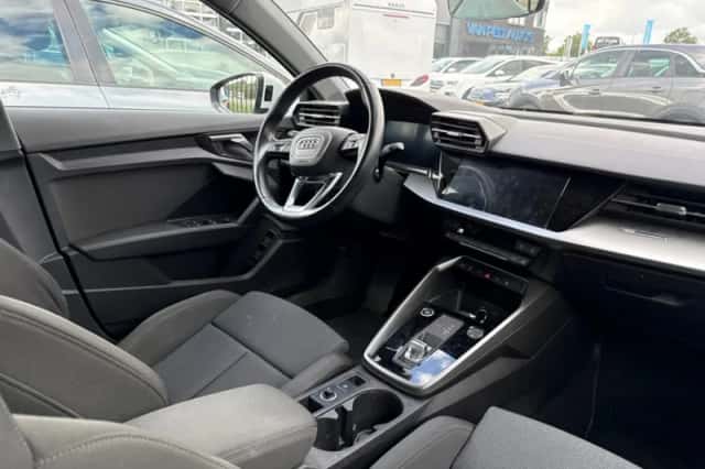 Audi A3 (2021) thumbnail 3