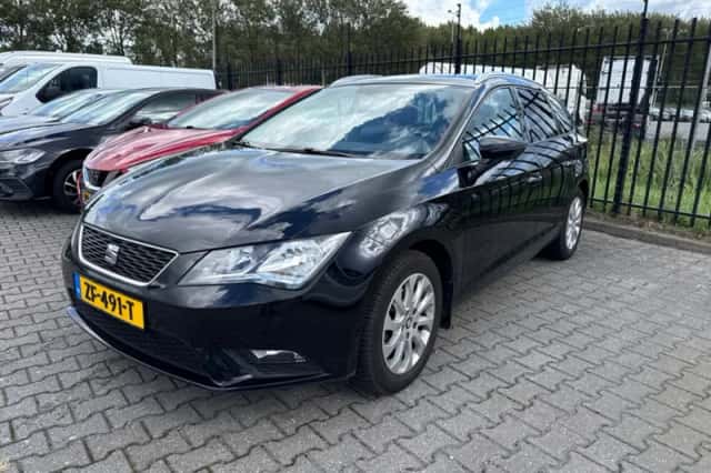 SEAT Leon (2016) thumbnail 1