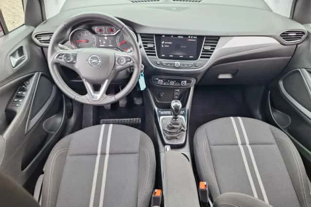 Opel Crossland (2024) thumbnail 2