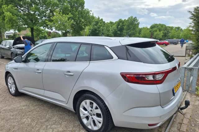 Renault Mégane (2020) thumbnail 3