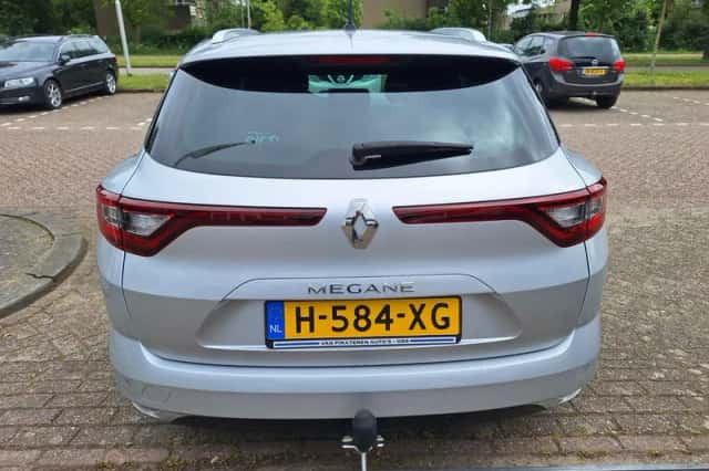 Renault Mégane (2020) thumbnail 6