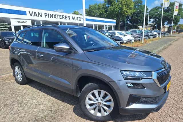 Škoda Karoq (2023) thumbnail 1