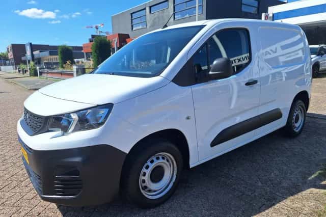 Peugeot Partner (2021) thumbnail 2