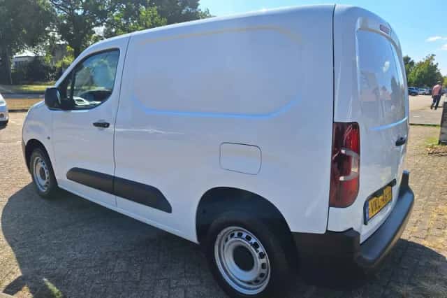 Peugeot Partner (2021) thumbnail 3