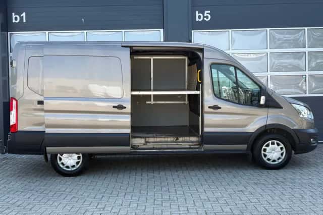 Ford Transit (2020) thumbnail 4