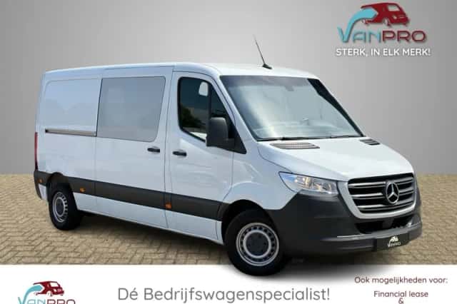 Mercedes-Benz Sprinter (2019) thumbnail 1