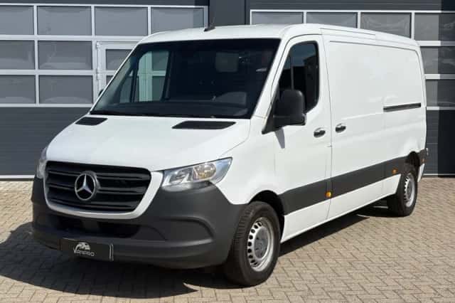 Mercedes-Benz Sprinter (2019) thumbnail 2