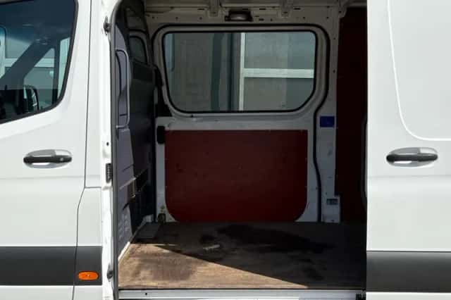 Mercedes-Benz Sprinter (2019) thumbnail 3