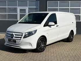 Mercedes-Benz Vito (2024) thumbnail 12