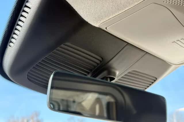 Mercedes-Benz Vito (2024) thumbnail 32