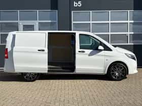 Mercedes-Benz Vito (2024) thumbnail 5
