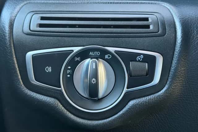 Mercedes-Benz V-Klasse (2020) thumbnail 32