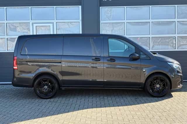 Mercedes-Benz Vito (2021) thumbnail 4